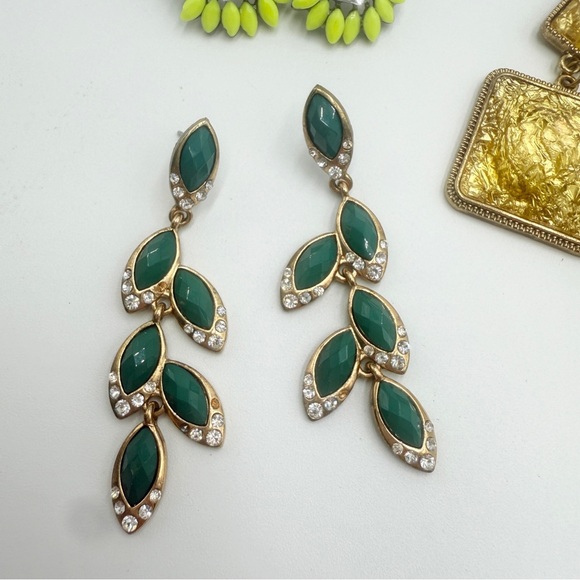 Lot of 3 Pairs Statement Earrings Vintage, Modern Dangle, Drop, and Stud Styles - Picture 4 of 8